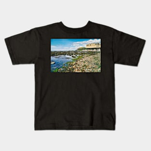 Beach, Rock Pool & Aberystwyth Pier - Coastal Scenery Kids T-Shirt